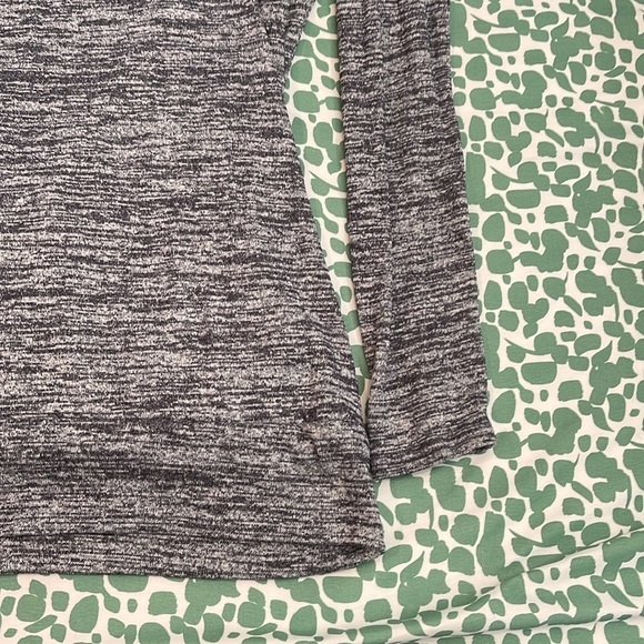 Athleta Pose Layered Long Sleeve Gray Open T-back Top - Picture 2 of 5